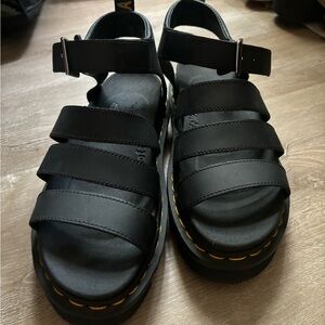 NWOT Dr. Martens Blaire Sandals